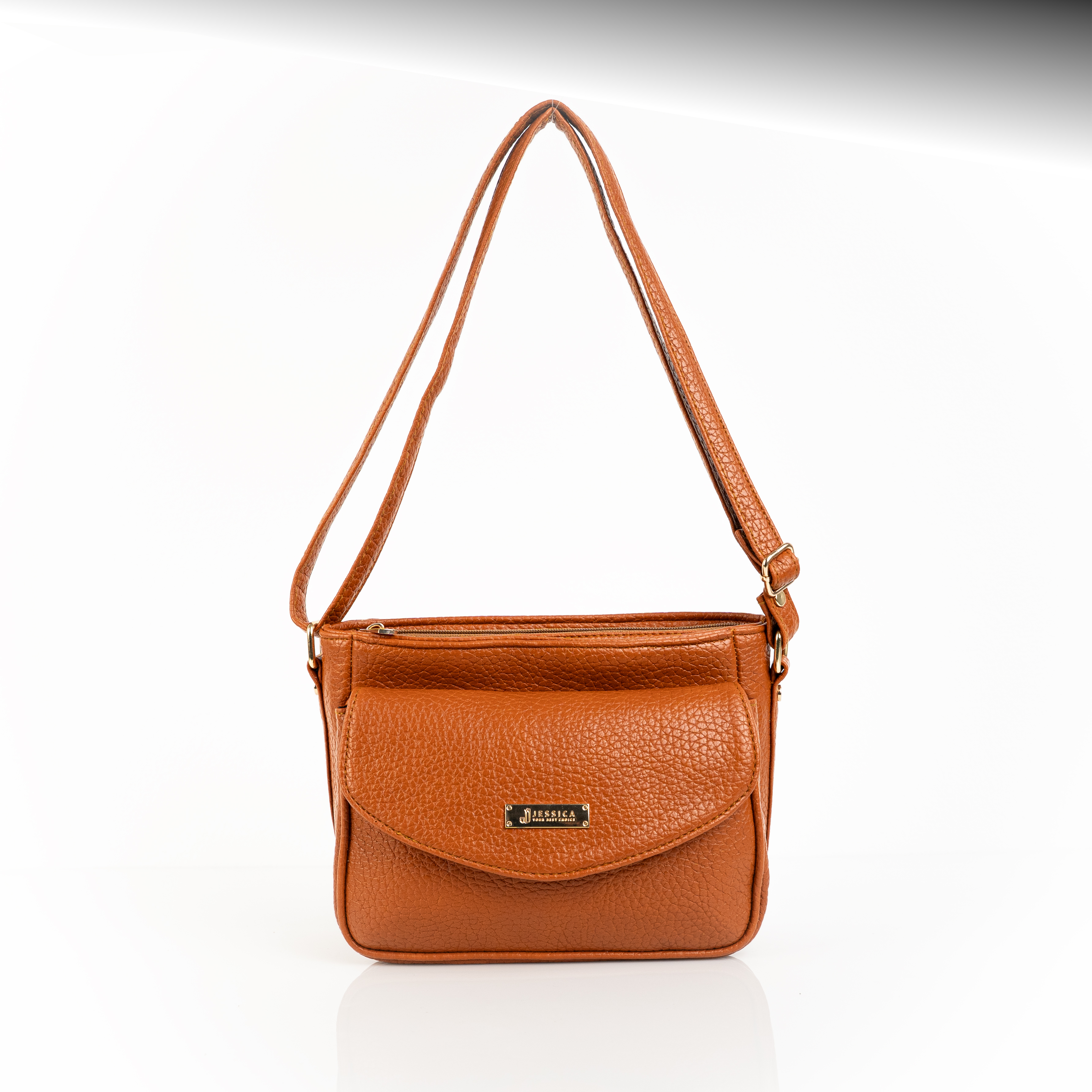 شنطة كروس حريمي جلد إيطالي مستورد بسوست وإكسسوارات مستوردة بدراع قابل للتعديل مقاس 18×25 سم

