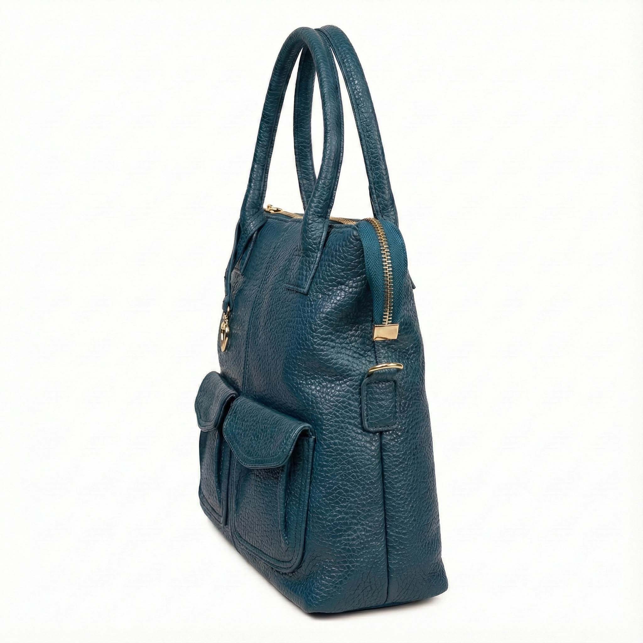 شنطة هاند وكروس جلد إيطالي كحلي بجيوب داخلية وخارجية مقاس 23×30